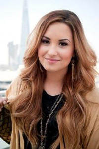 Demi Lovato Hairstyles - Highlights