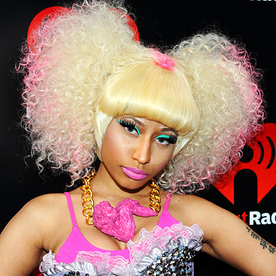 nicki minaj hairstyles with bangs