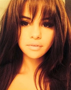 Selena Gomez Hairstyles - Cool Fringe