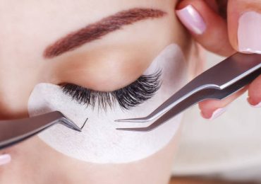 Getting Started with Your At-Home Lash Extensions